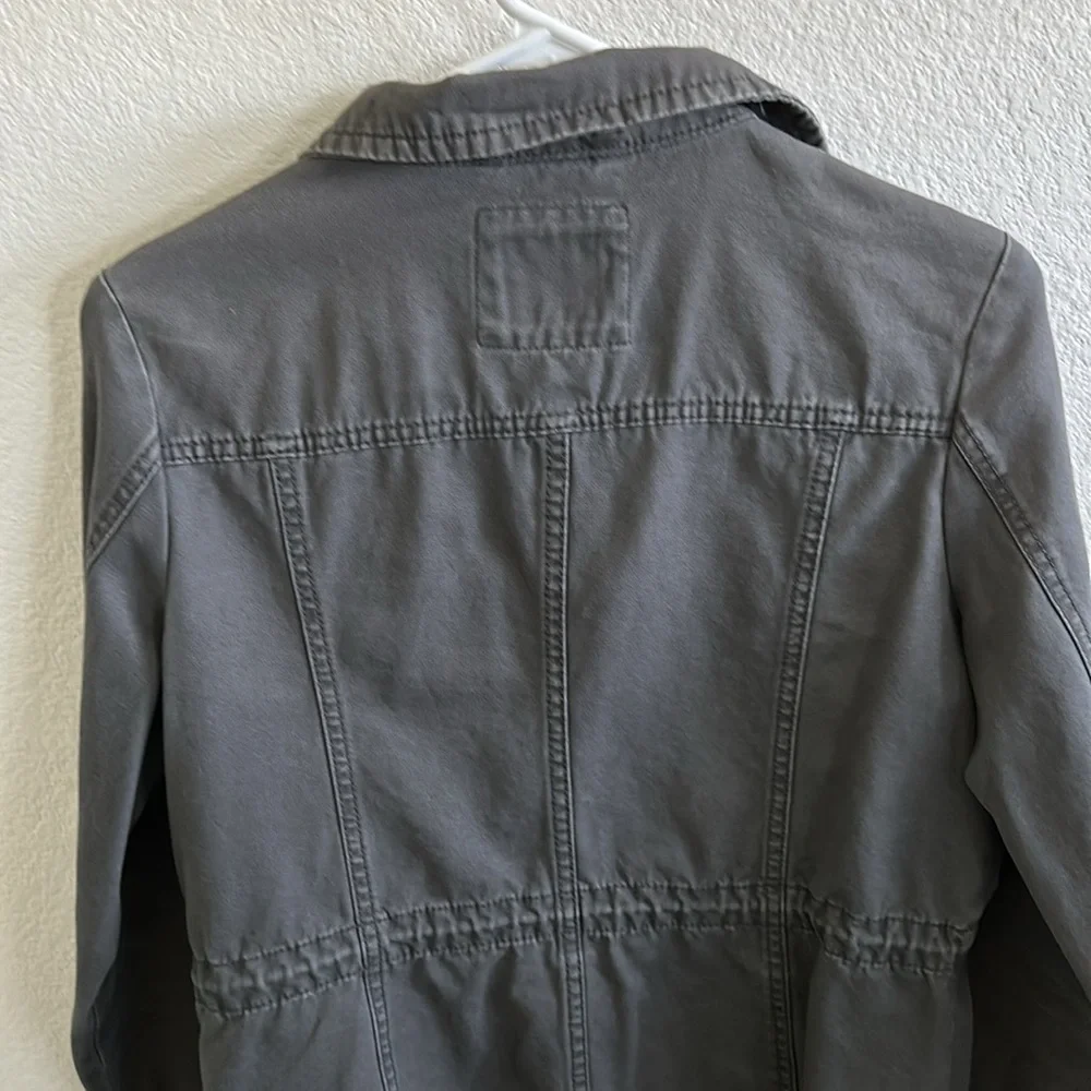 Utility Jacket - Picture 8 of 9